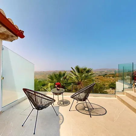 Antico Borgo Dei Templi B&B 4*