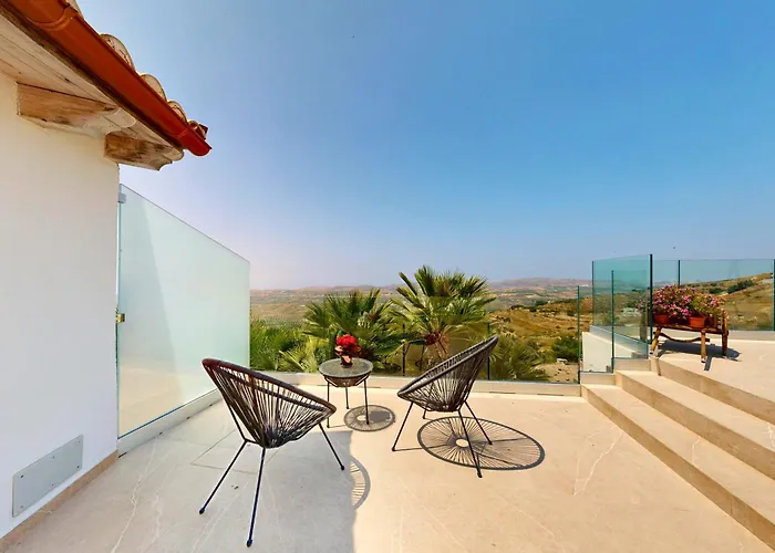 Antico Borgo Dei Templi Bed & Breakfast 4*